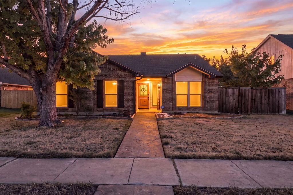 4128 Newton Street, The Colony