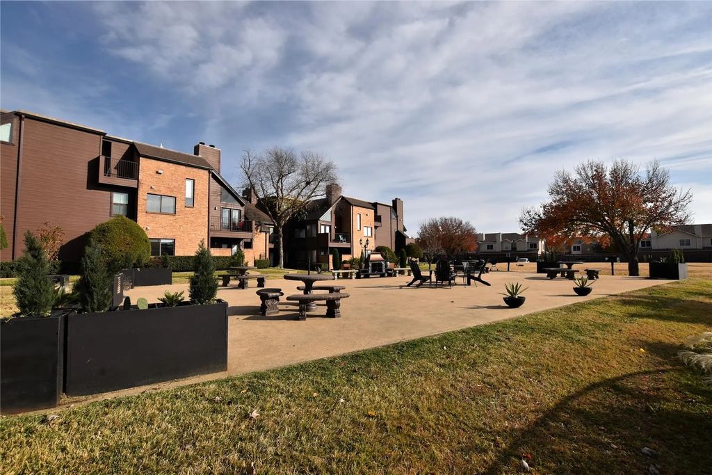 1700 Baird Farm Circle 1301, Arlington