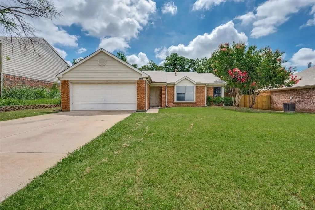304 Mack Drive, Denton