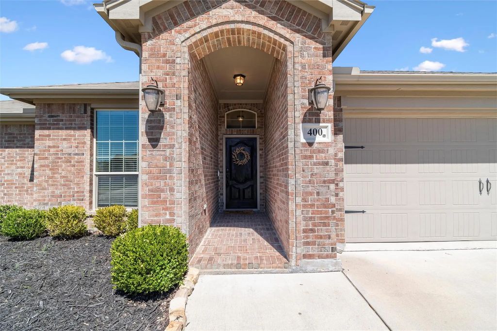 400 Acadia Lane, Forney