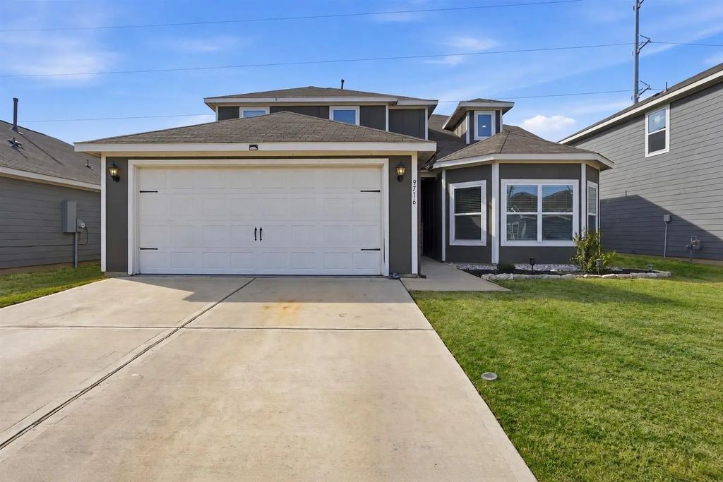 9716 Teton Vista Drive, Fort Worth