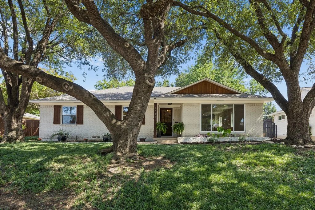 2351 Saint Francis Avenue, Dallas
