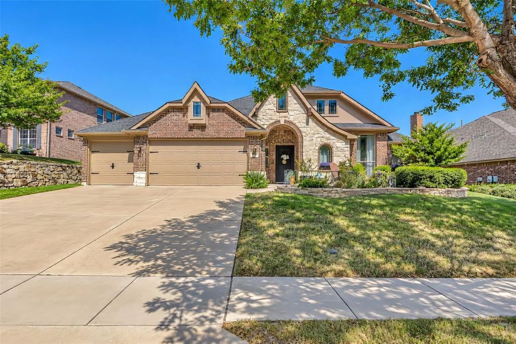 745 Dalrock Road, Fort Worth
