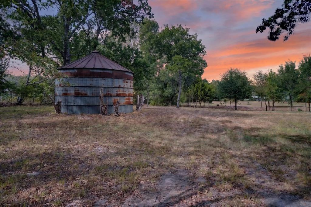 1015 Oak Trail, Union Valley