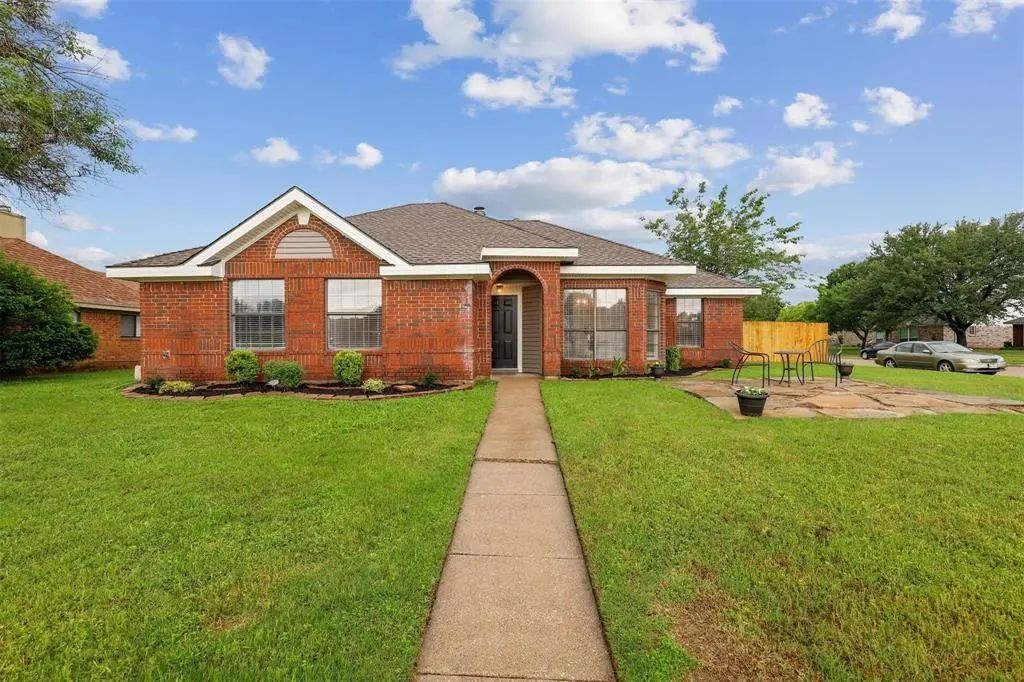 400 Azalea Drive, Allen