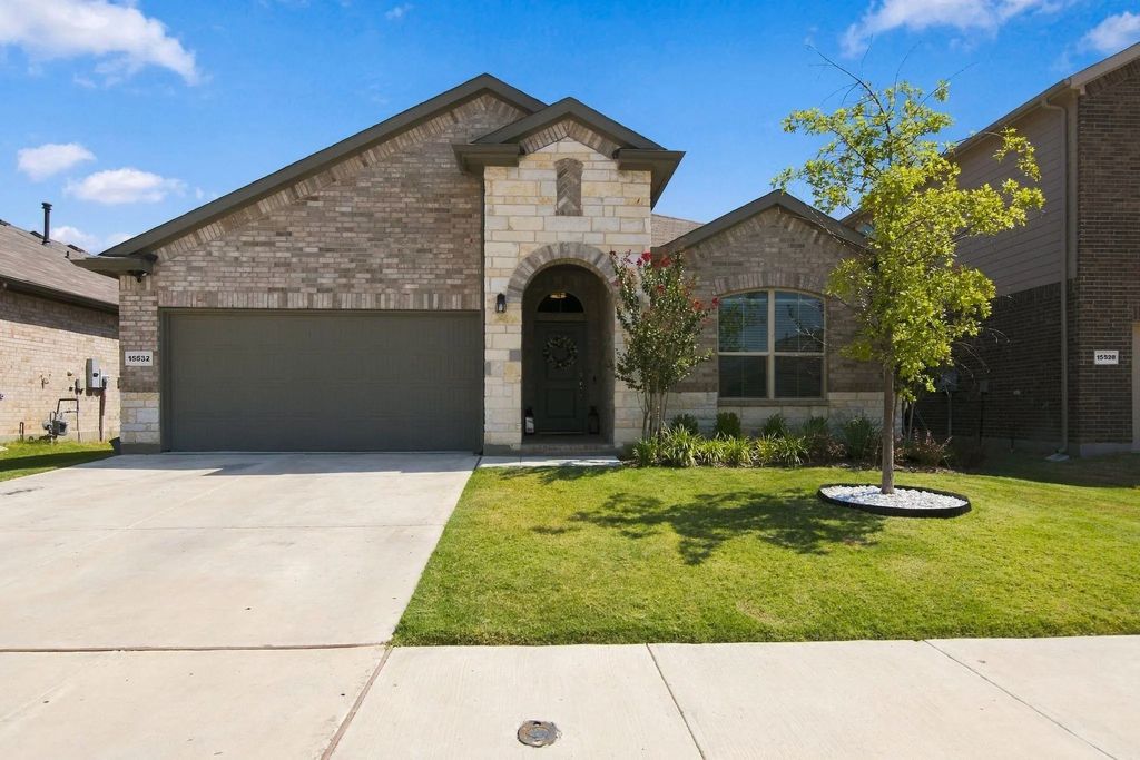 15532 Halstead Lane, Fort Worth