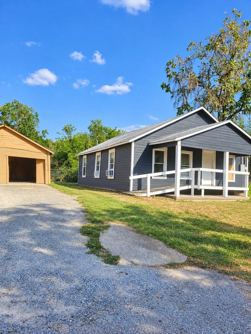4111 Roberts Street, Greenville