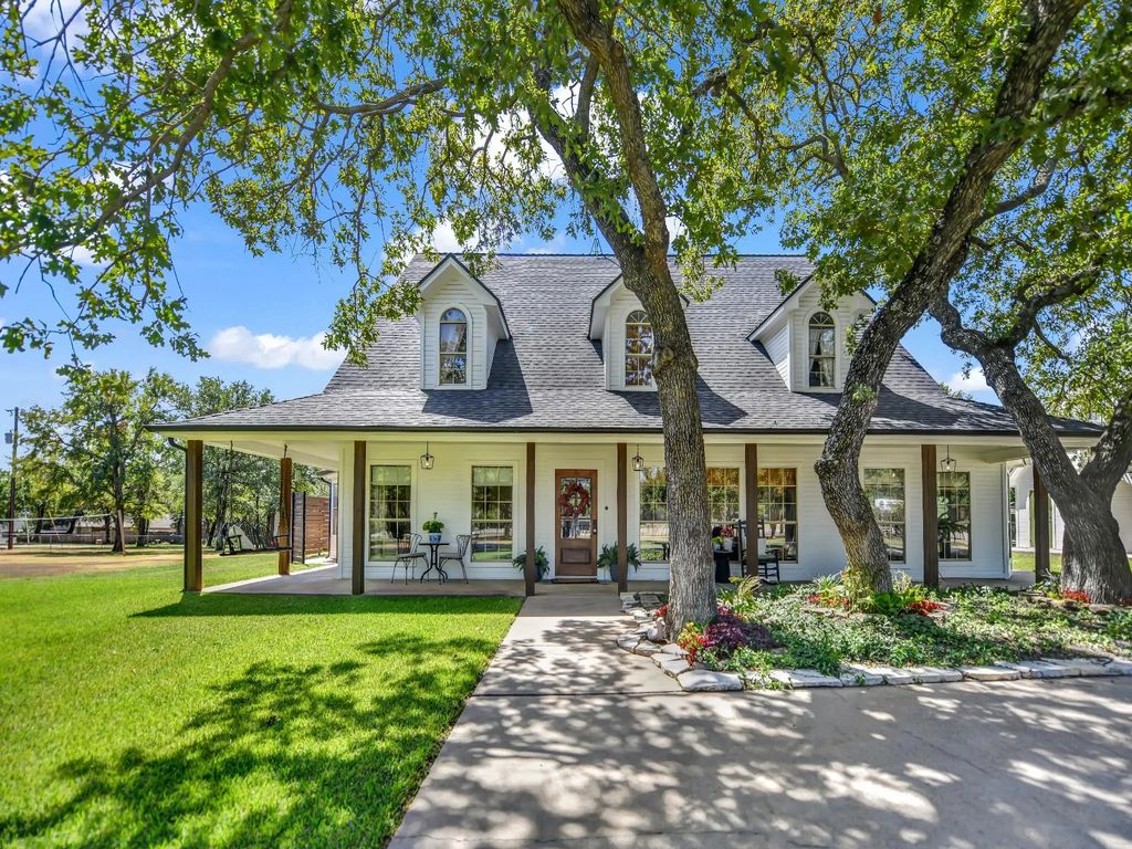 105 Mariah Drive, Weatherford