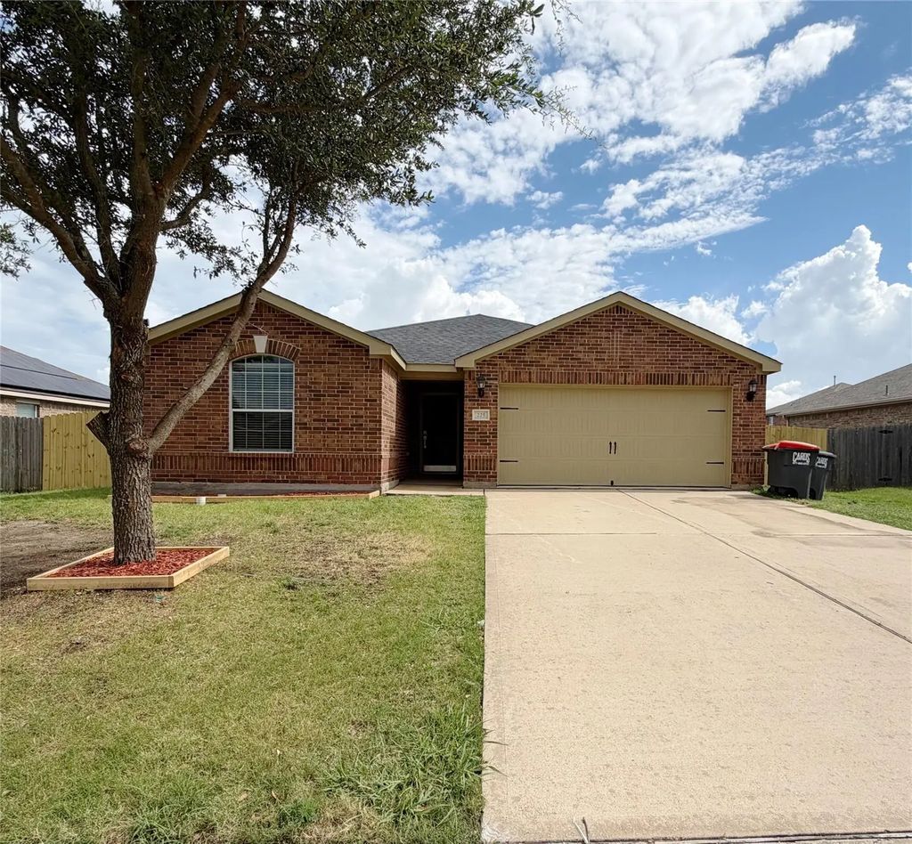 225 Meadow Ridge Drive, Anna