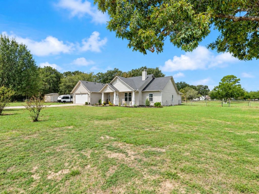2550 Vz County Road 2511, Canton