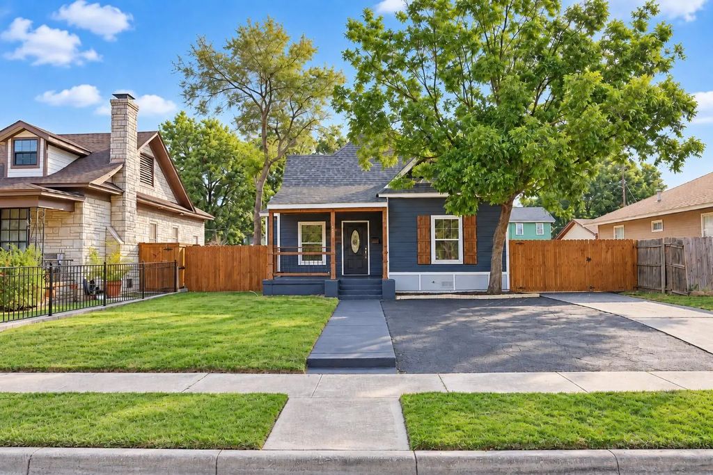 1417 Circle Park Boulevard, Fort Worth