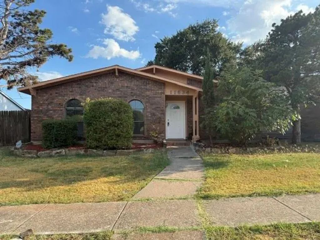 11634 Featherbrook Drive, Dallas