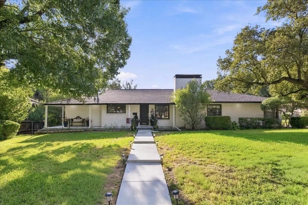 1805 Ems Road E, Fort Worth
