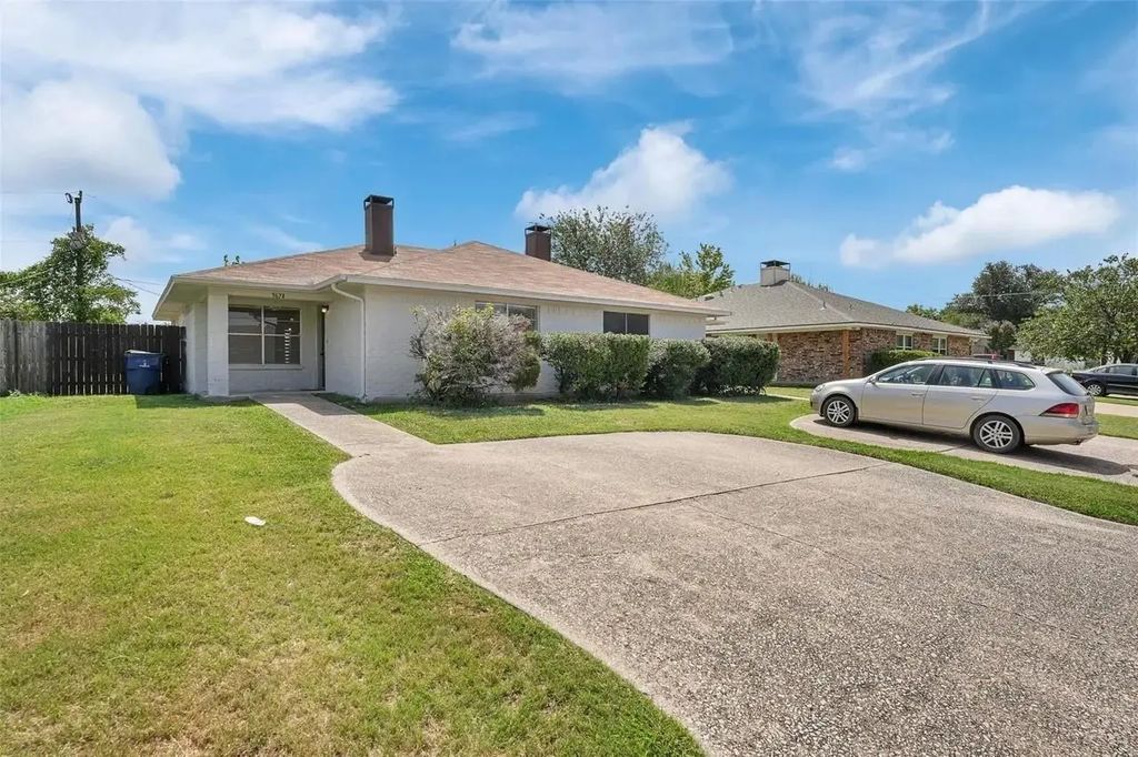 9672 & 9674 Windy Ridge Road, Frisco