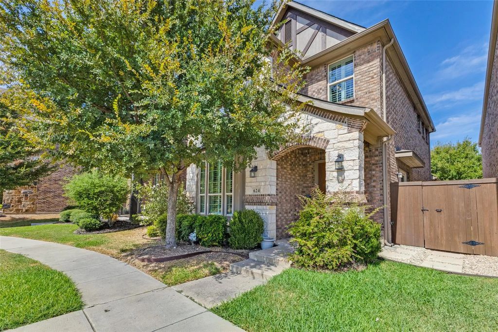624 Club Drive, Allen