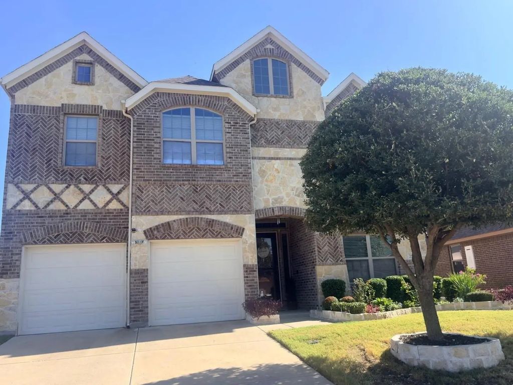 252 Arbury Drive, Forney