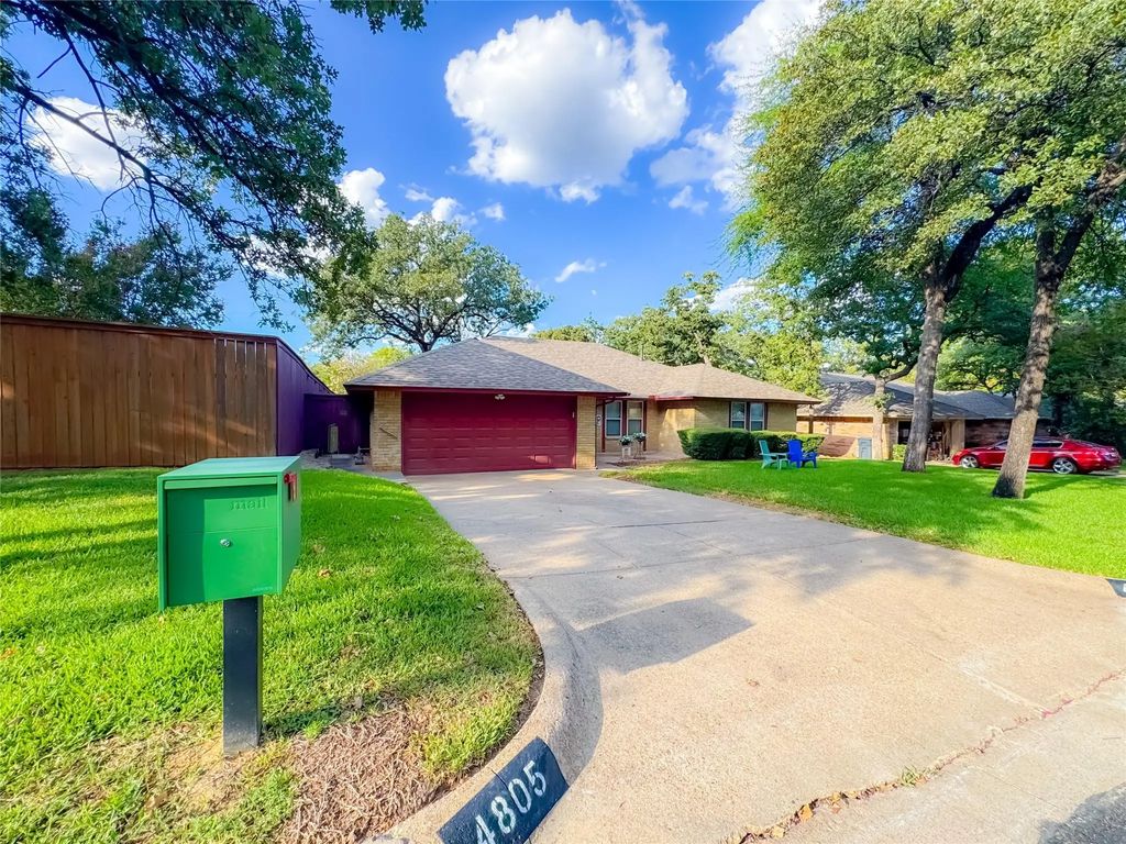 4805 Bonneville Drive, Arlington