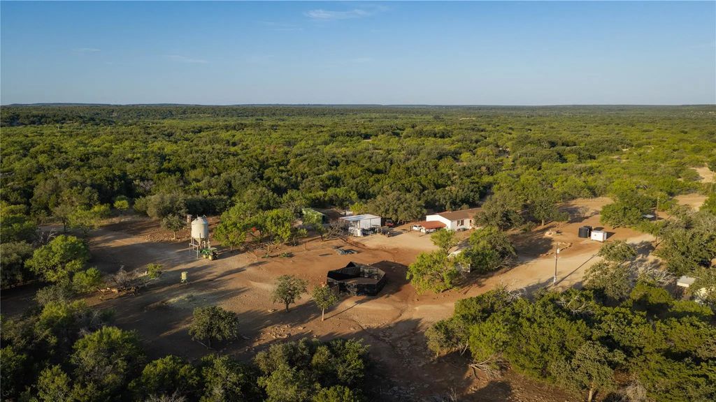 10203 County Road 103, Caddo
