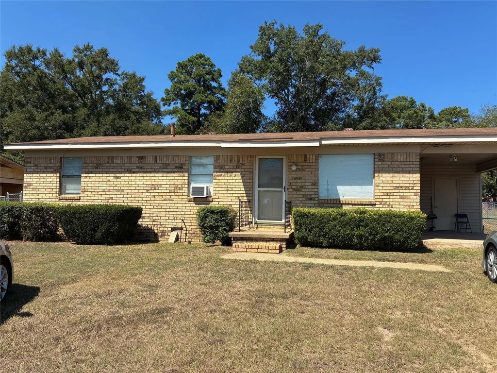 4416 Highway 171, Gloster