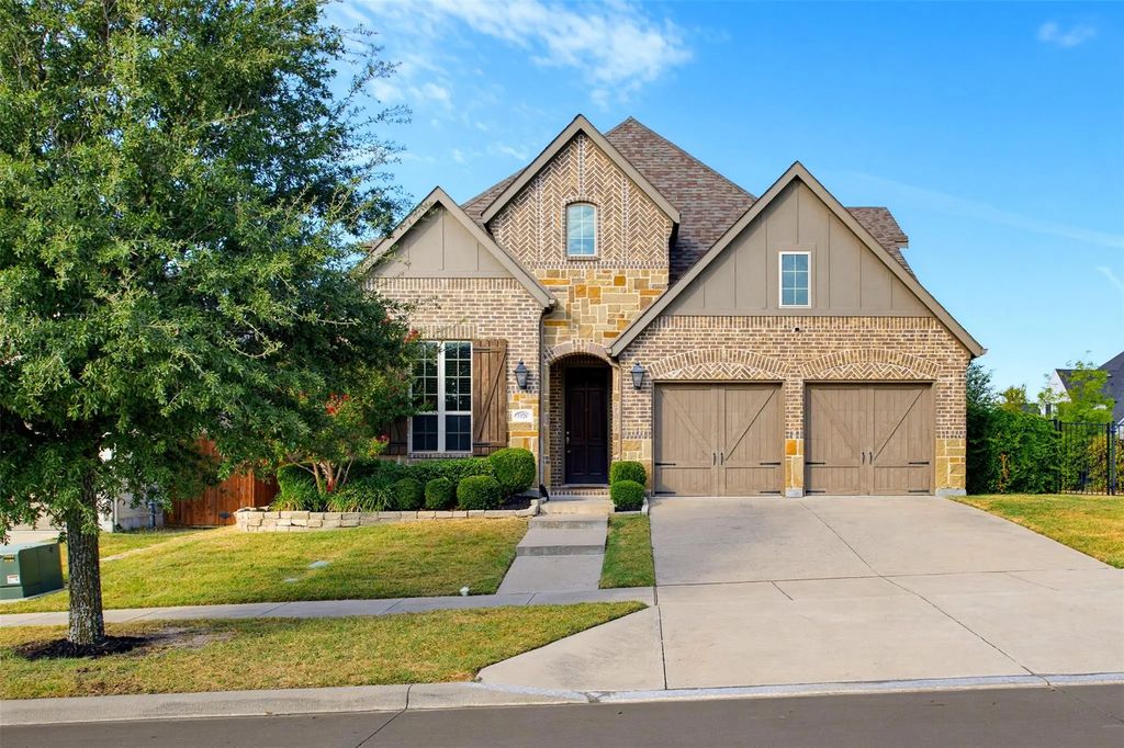 1920 Roundtree Circle E, Fort Worth