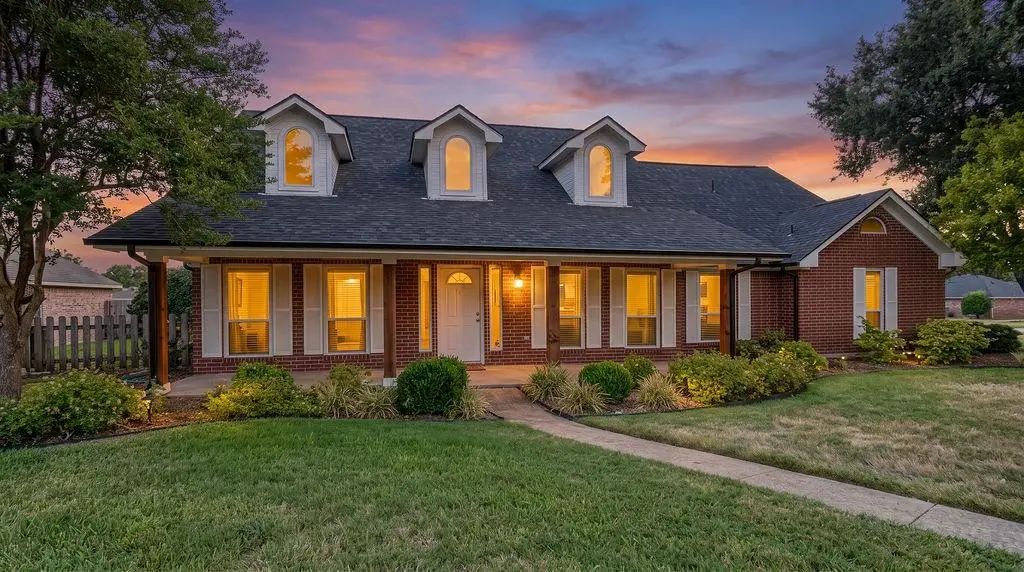 102 Fairway Lane, Crandall