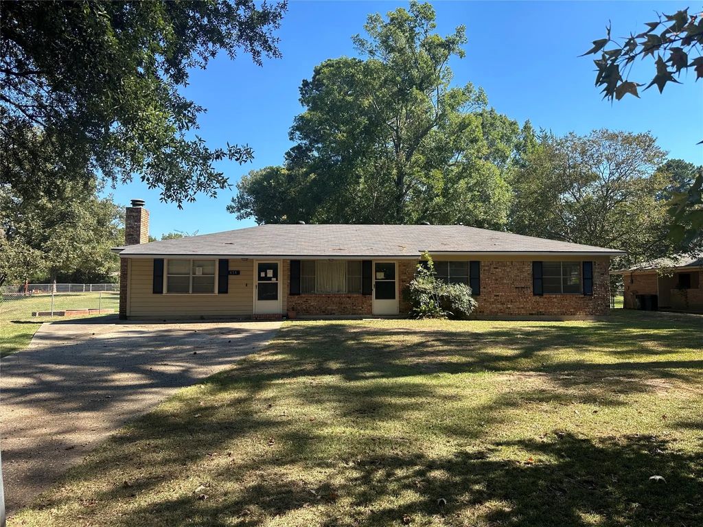 424 Irving Bluff Road, Shreveport