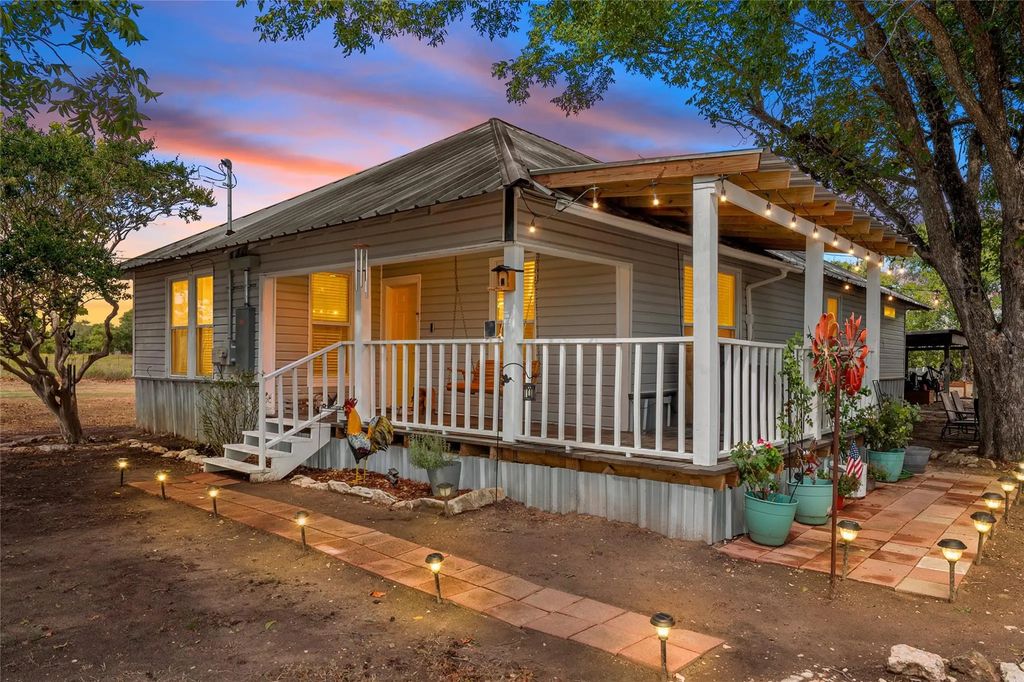 393 Peevey Lane, Robinson