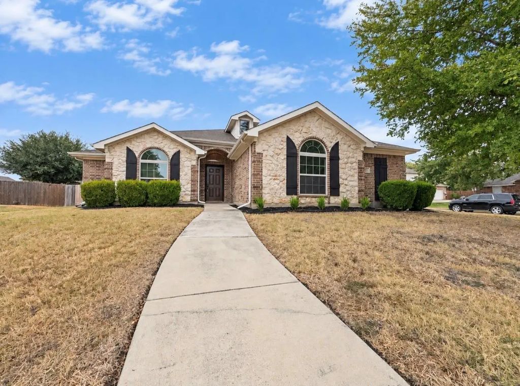 923 Grouse Road, Glenn Heights