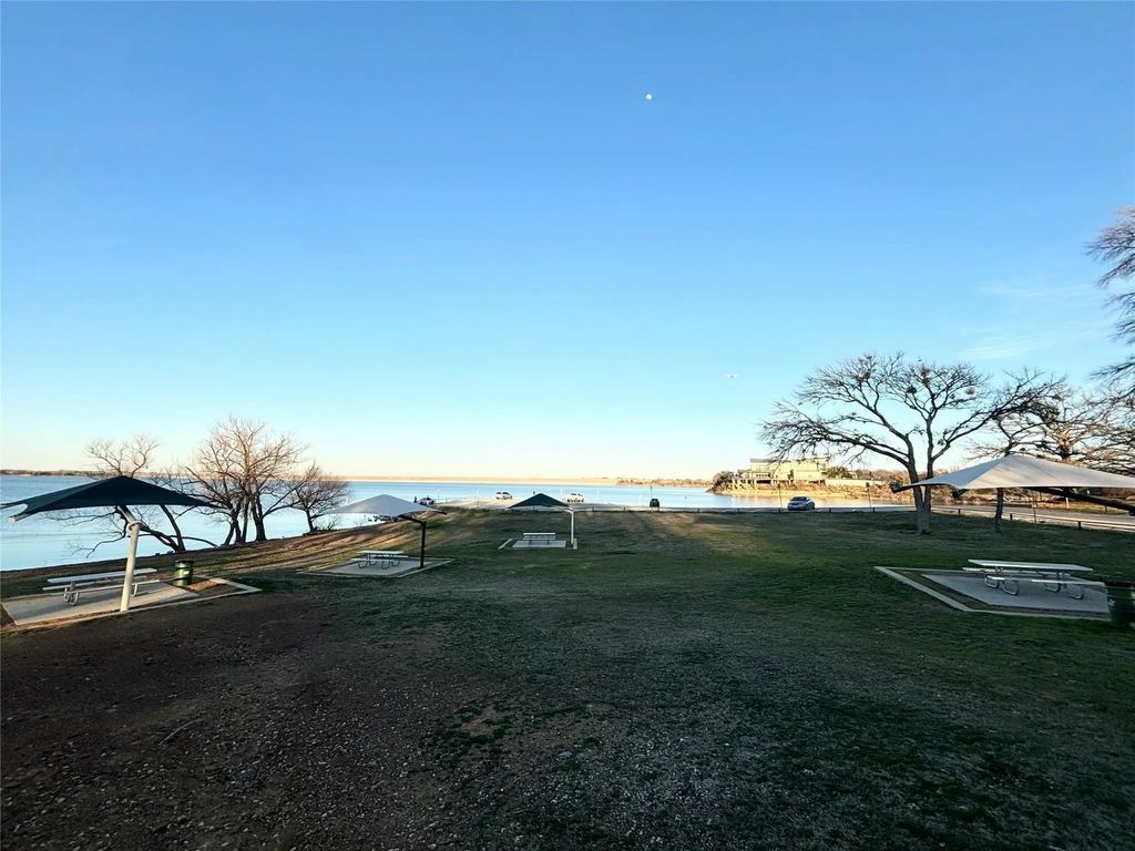 1705 Chris Craft Drive 4, Grapevine
