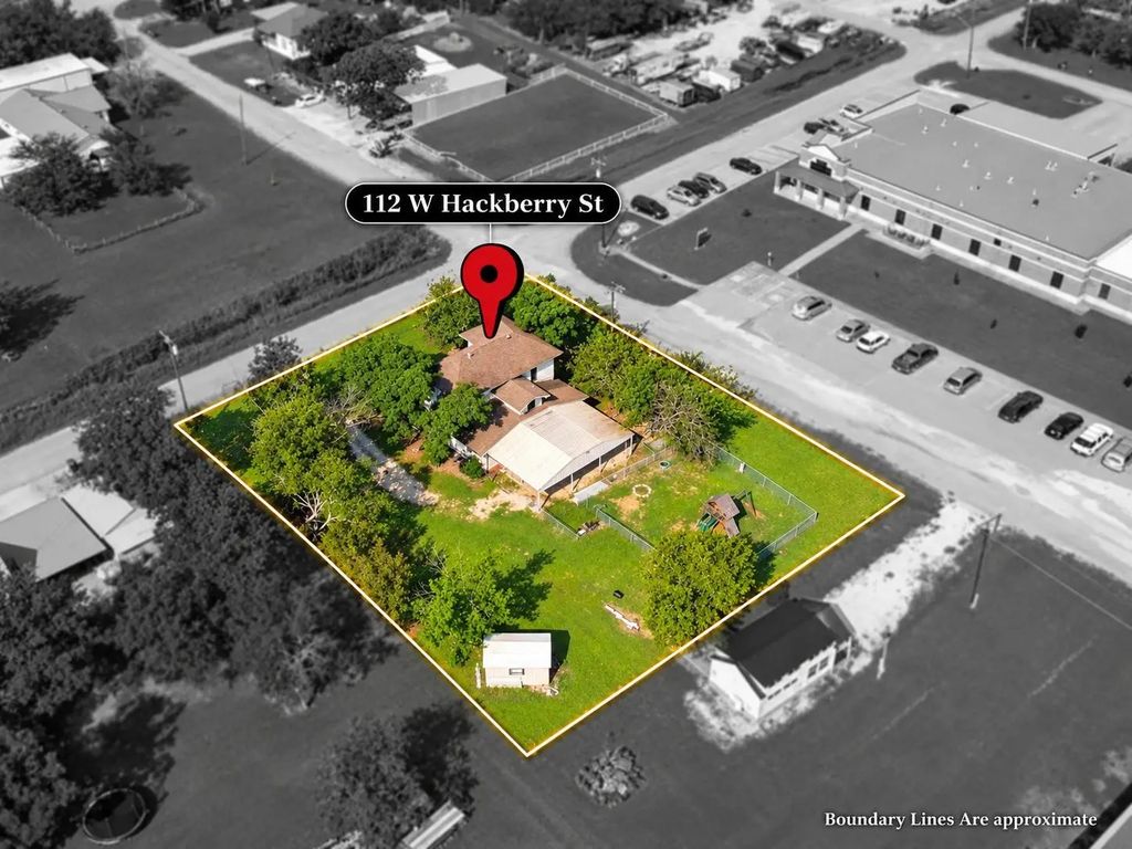 112 W Hackberry Street, Malone