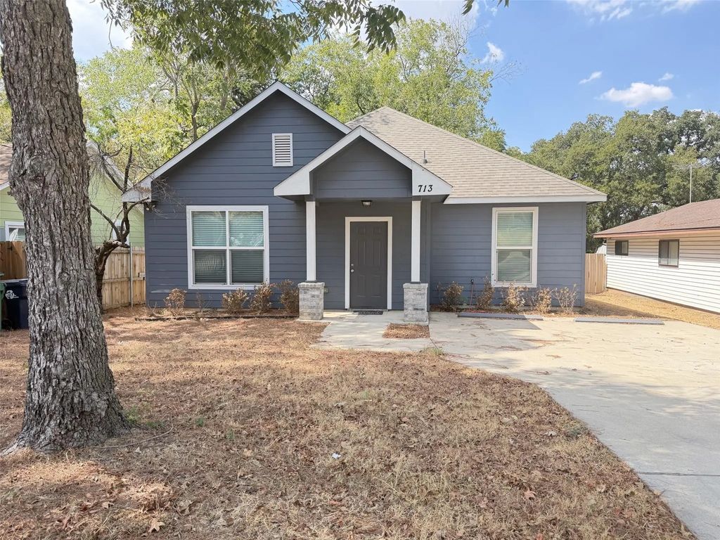 713 N Wood Street, Denton
