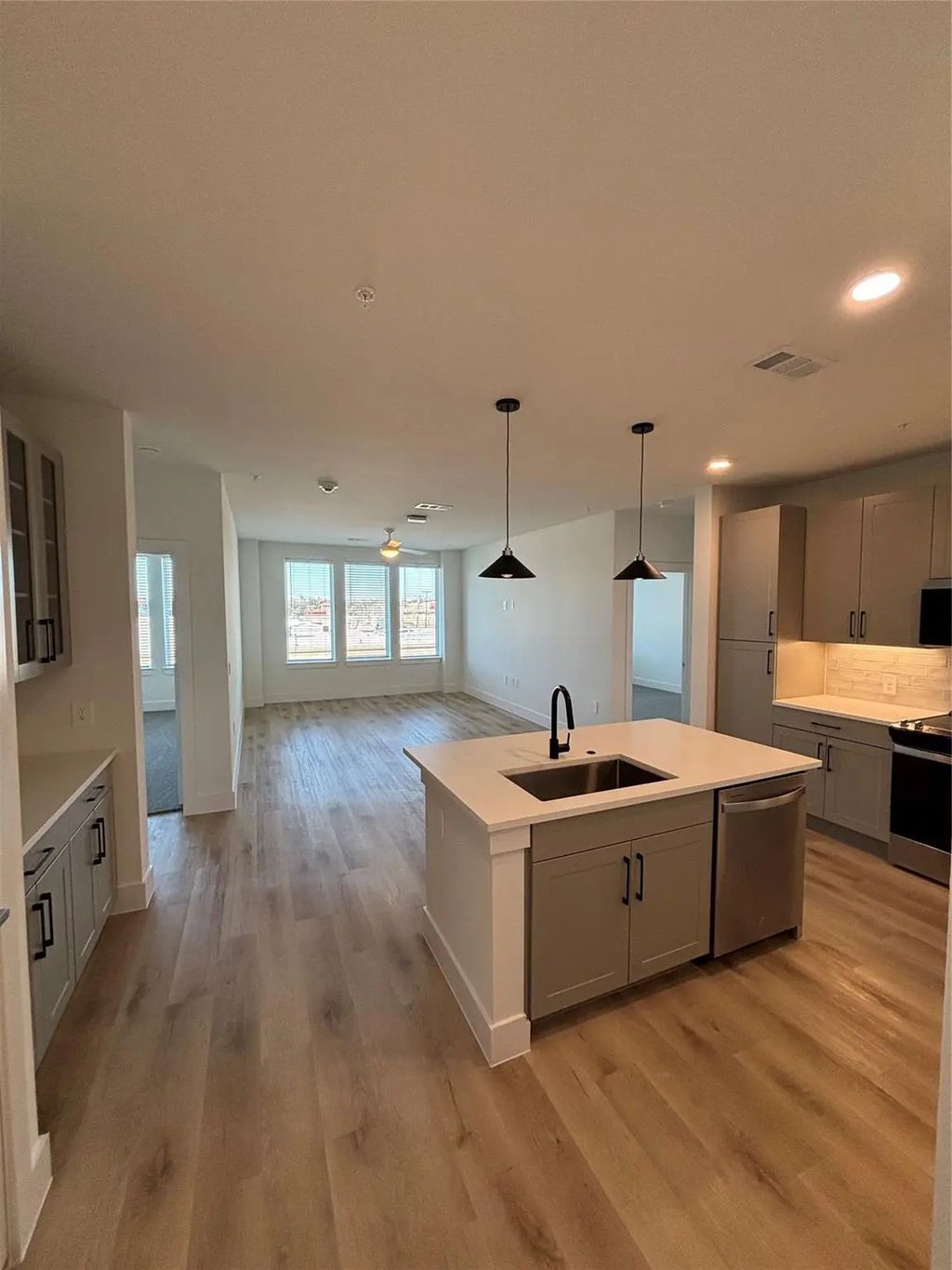 541 J Place 1510, Plano