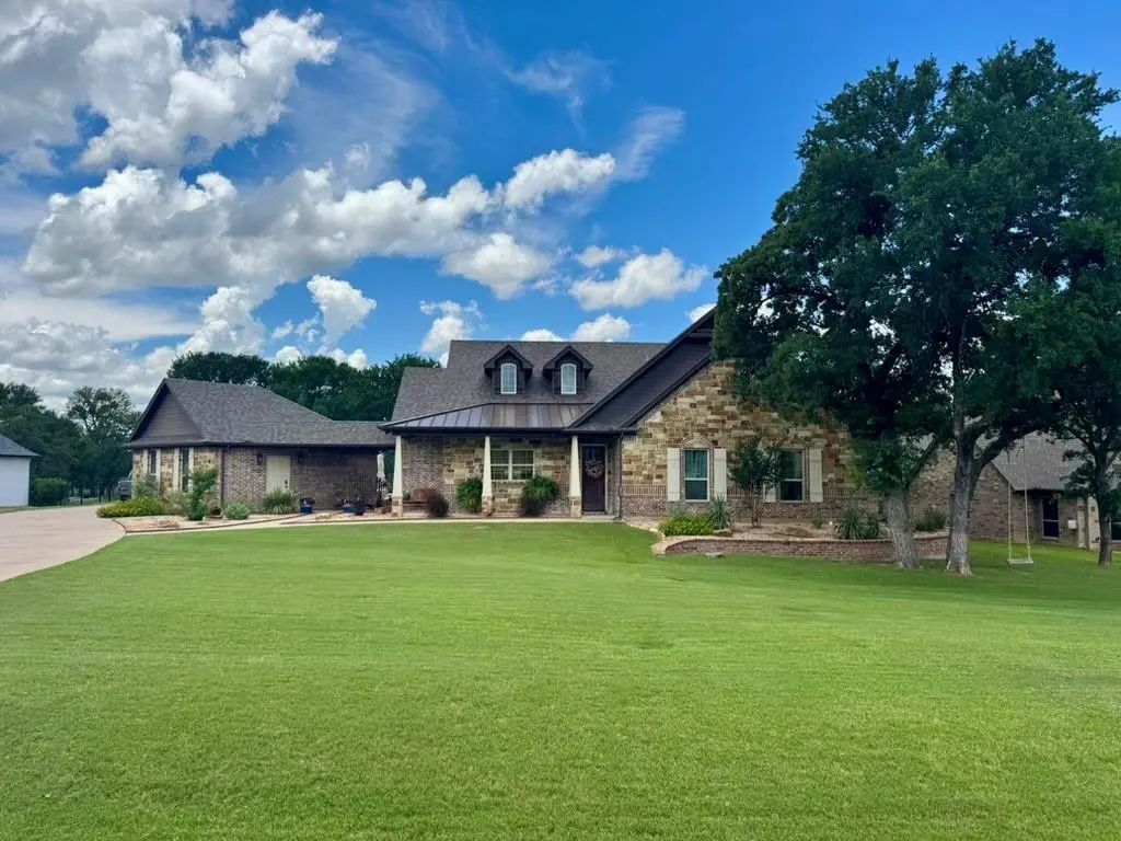 570 S Sugartree Drive, Lipan