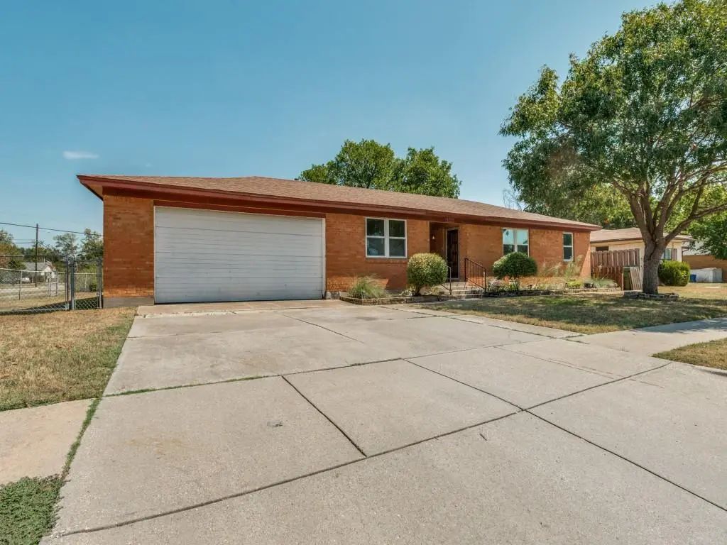 5020 Susan Lee Lane, North Richland Hills