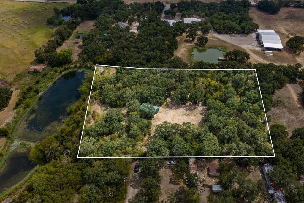 172 M Burton Street, Riesel