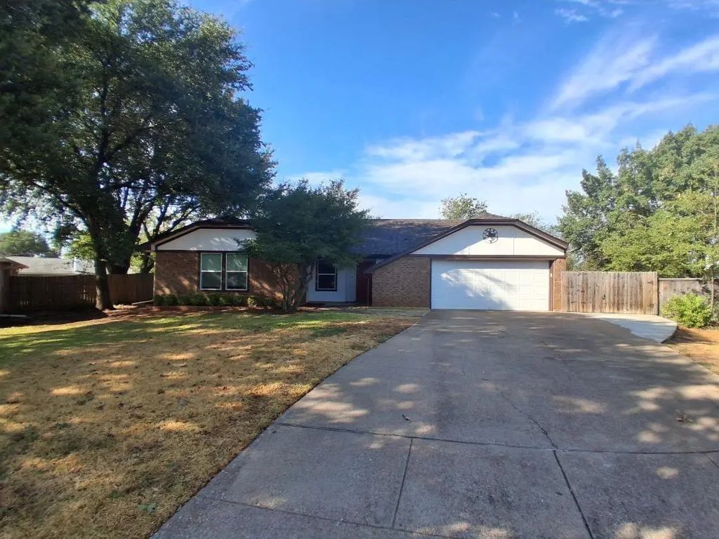 2206 Sexton Drive, Arlington