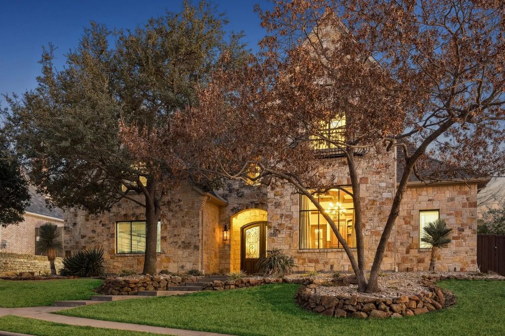 6640 Briar Ridge Lane, Plano