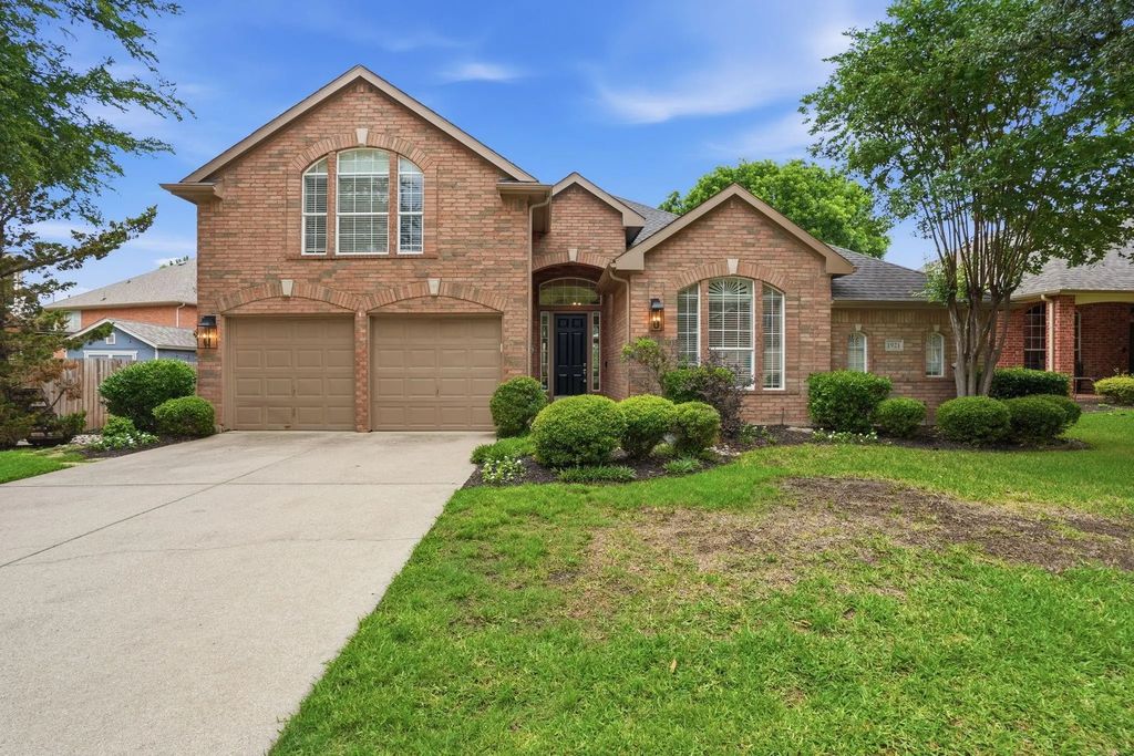 1921 Old York Drive, Keller