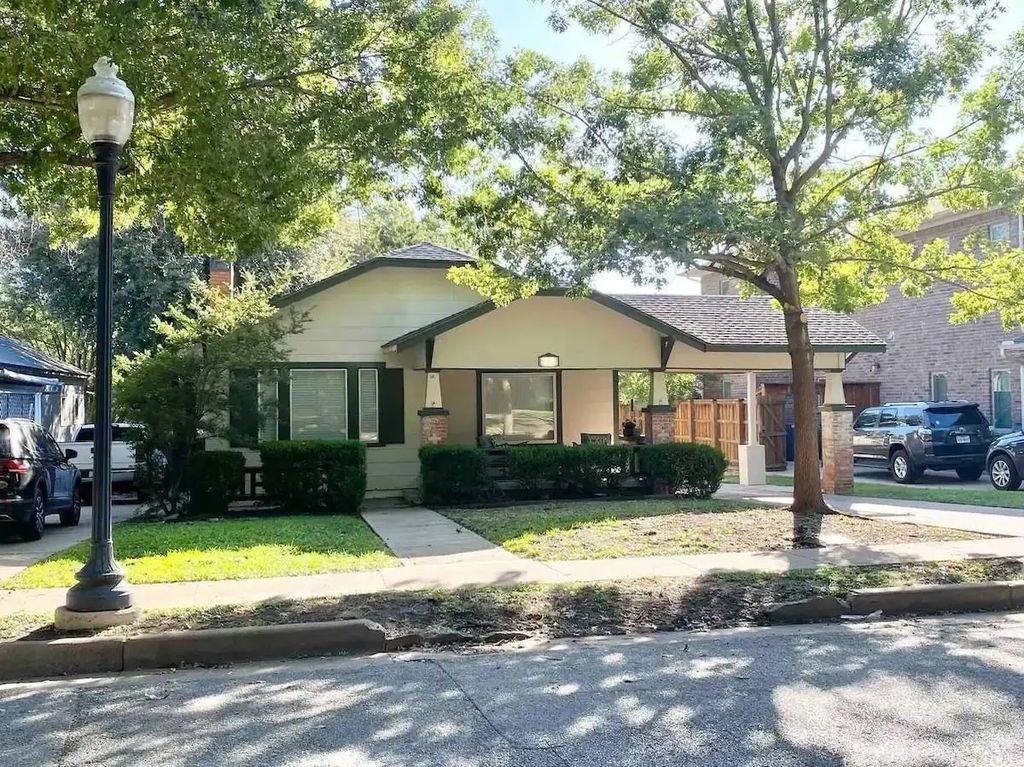 2545 Rogers Avenue, Fort Worth