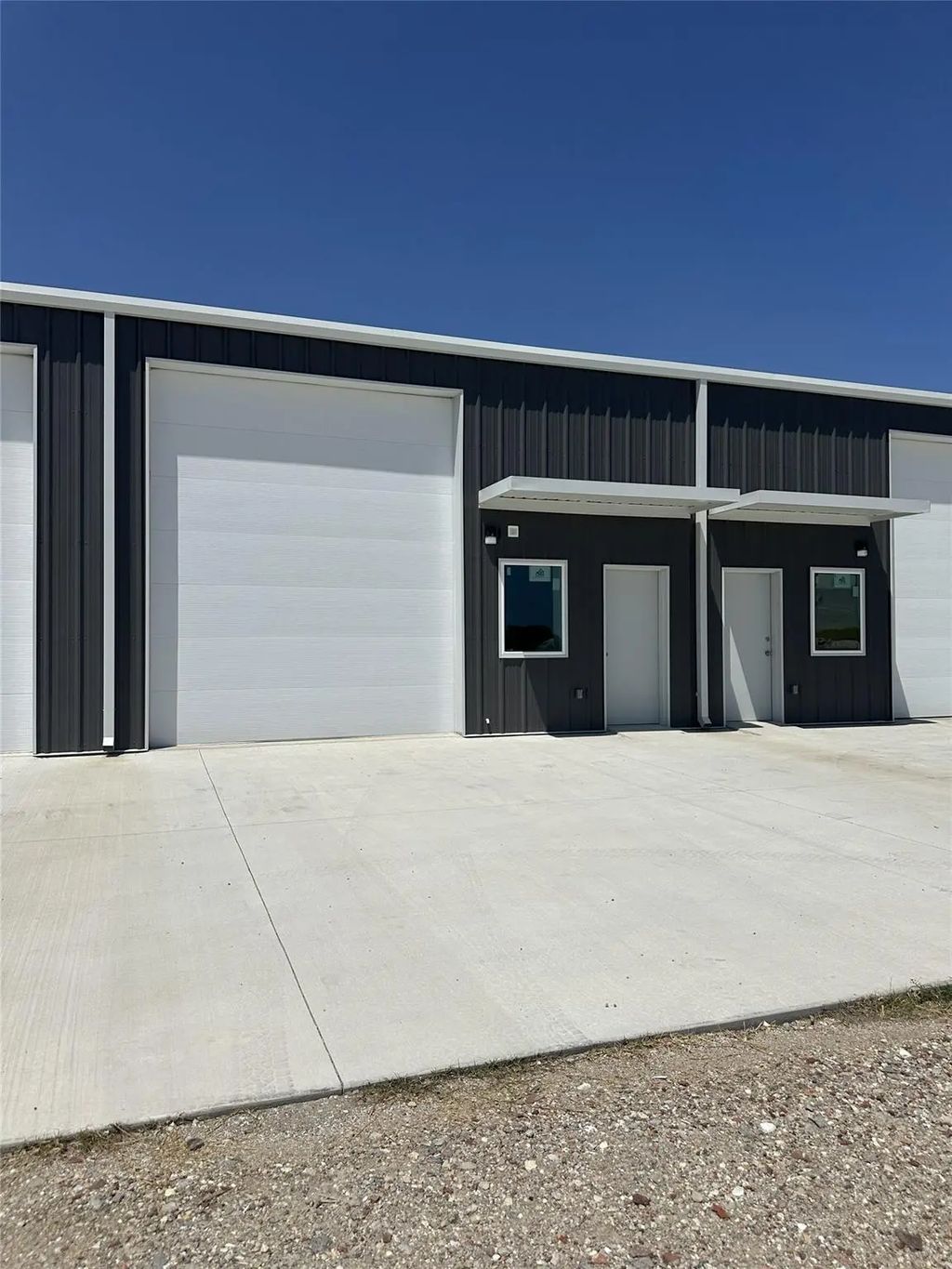 3299 Fm 902, Howe