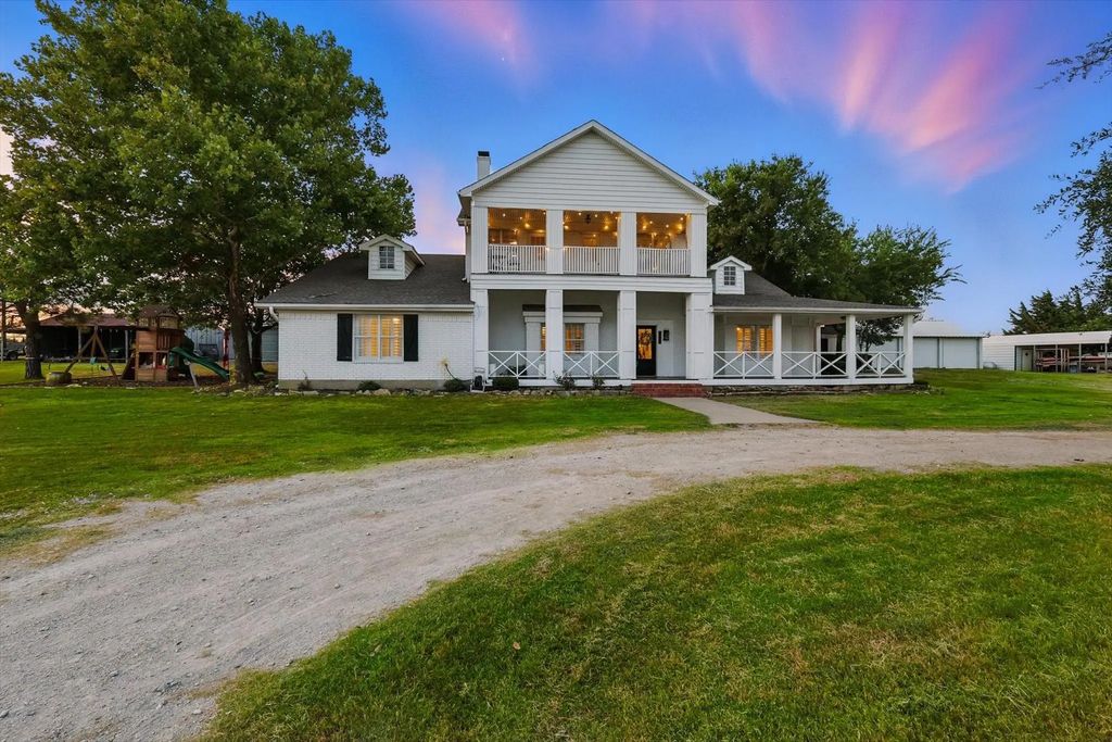 185 Quail Run Court, Decatur