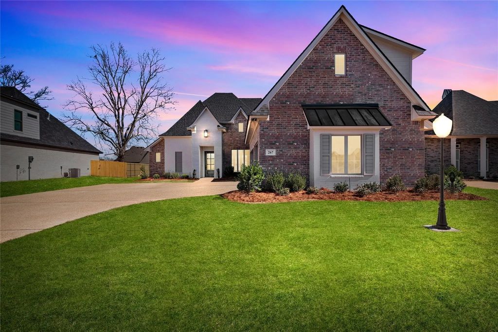 267 Poydras Avenue, Bossier City