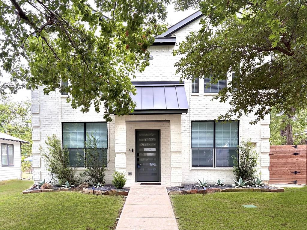 700 Martinique Avenue, Dallas
