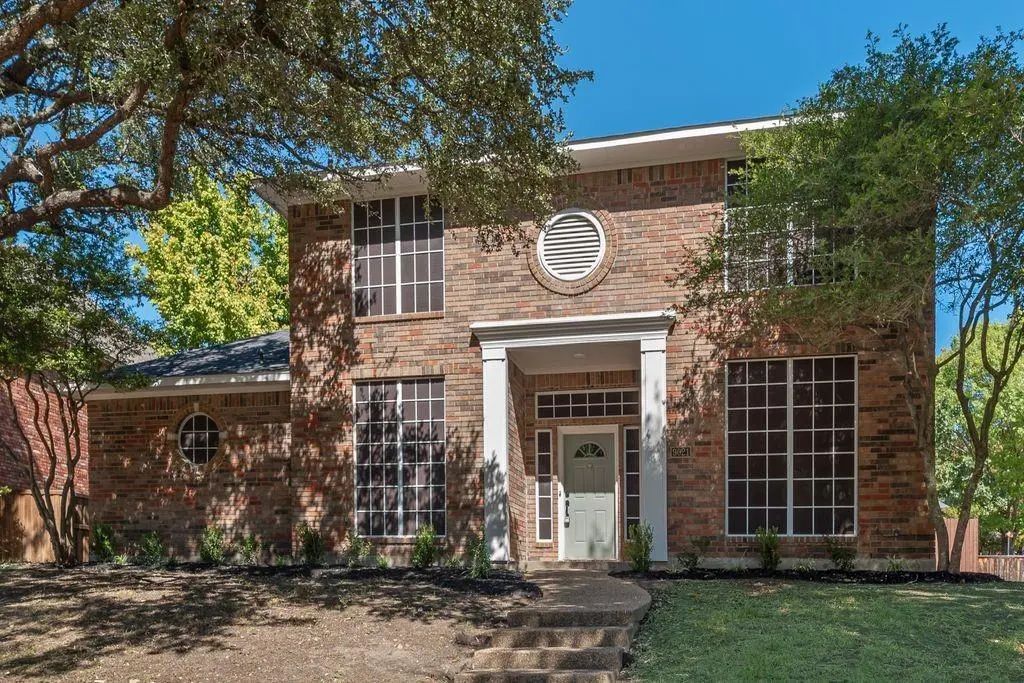 9021 Lakepointe Avenue, Rowlett