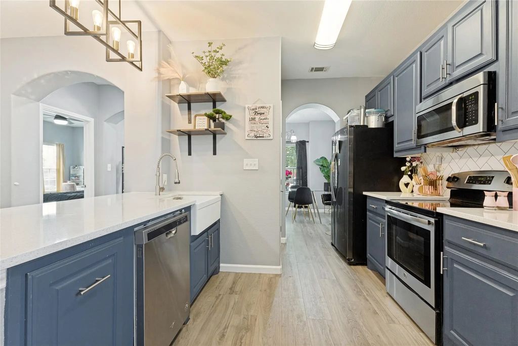 3616 Eagle Nest Street, Fort Worth