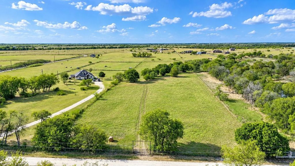5744 Nw Cr 1270, Corsicana