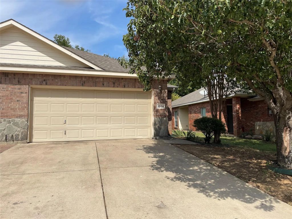 1514 Piedmont Drive, Mansfield