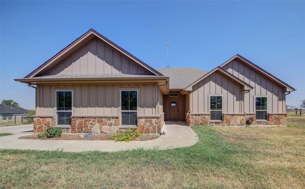 148 County Road 2830, Decatur