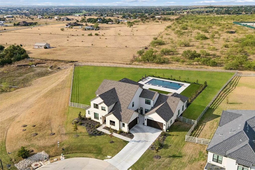 2618 Cayenne Drive, Argyle