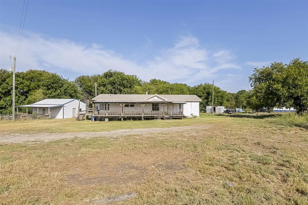 1315 State Highway 77, Hillsboro